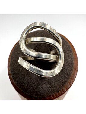 VTG Solid Sterling Silver 925 Modernist Open Twist Design Ring Size 6.75